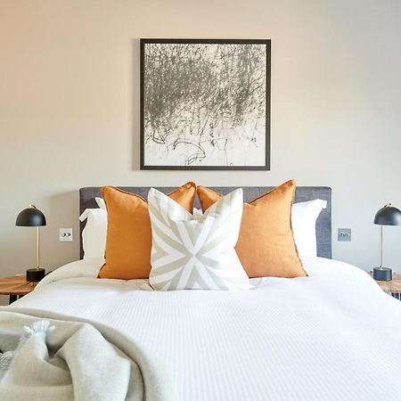 Sonder Sloane Square Aparthotel London Bagian luar foto