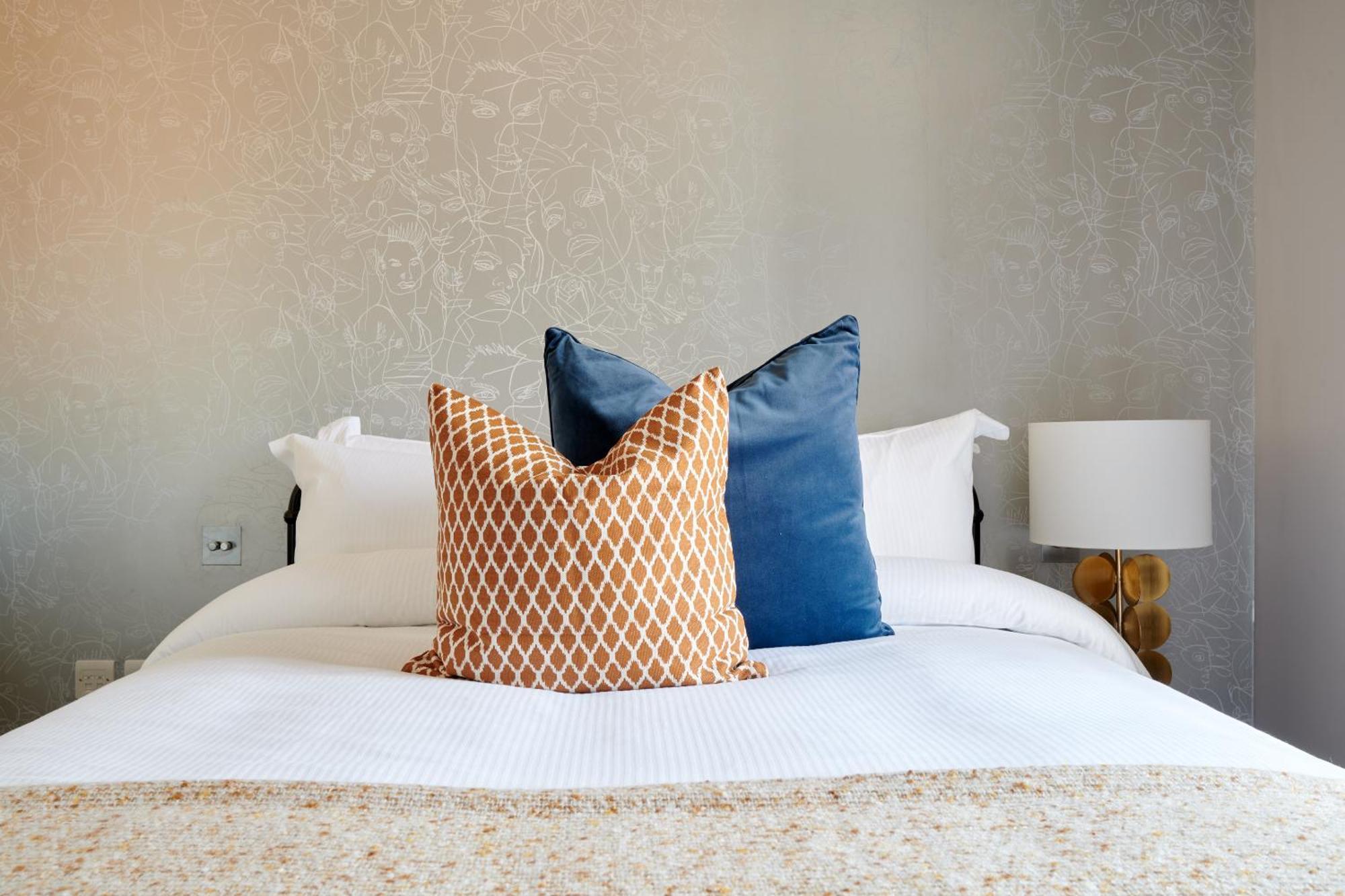 Sonder Sloane Square Aparthotel London Bagian luar foto