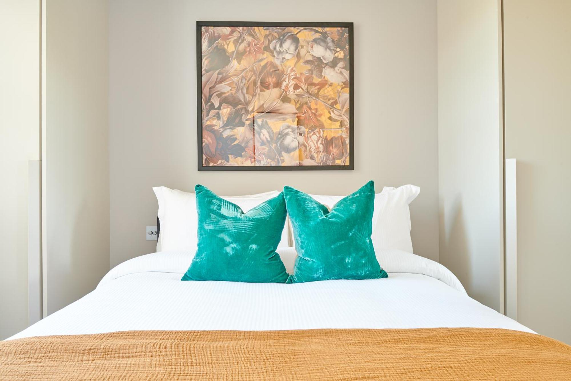 Sonder Sloane Square Aparthotel London Bagian luar foto